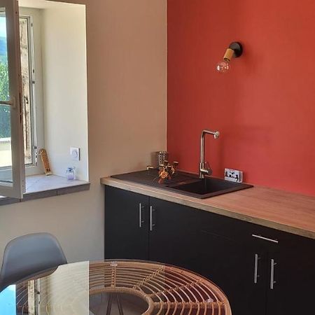 Maisonnette En Pierre Renovee Lamastre Kültér fotó