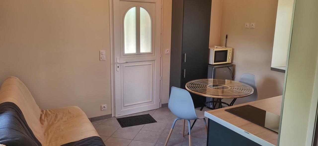 Maisonnette En Pierre Renovee Lamastre Kültér fotó
